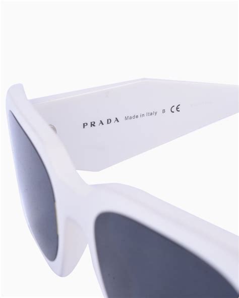 óculos de sol prada branco|PRADA EYEWEAR .